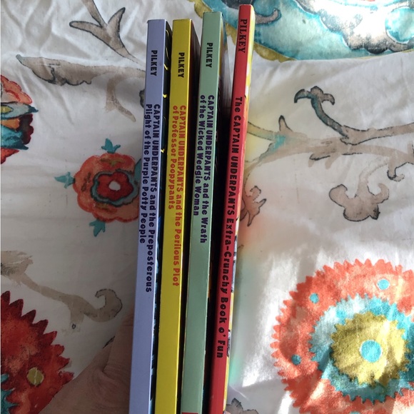 Blue and Yellow Learning Toy Set for Creative Play - Picture 3 of 4